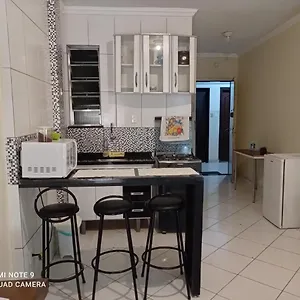 https://studio-1-quarto-e-sala-ao-lado-metro-republica.topsaopaulohotels.com