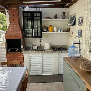 https://casa-rua-pescada-amarela.santa-catarina-brasil.com